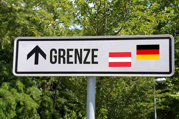 © studio v-zwoelf - stock.adobe.com Wegweiser
